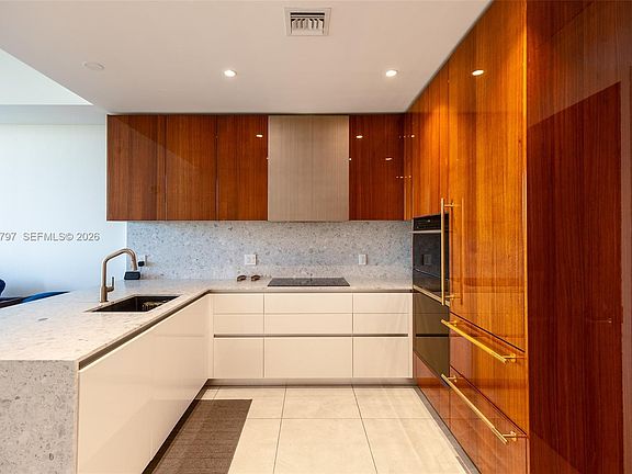 2nd image of 2678 Tigertail Ave #612
