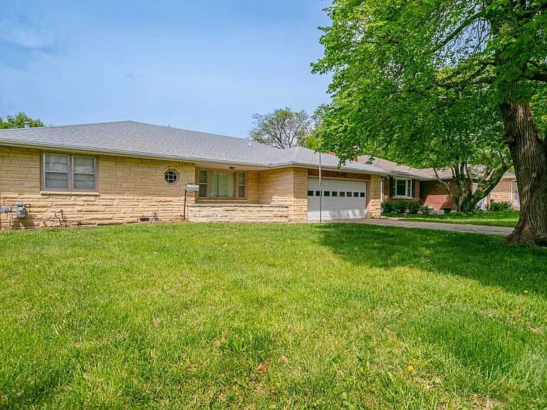 5700 Normal Blvd — Photo 37