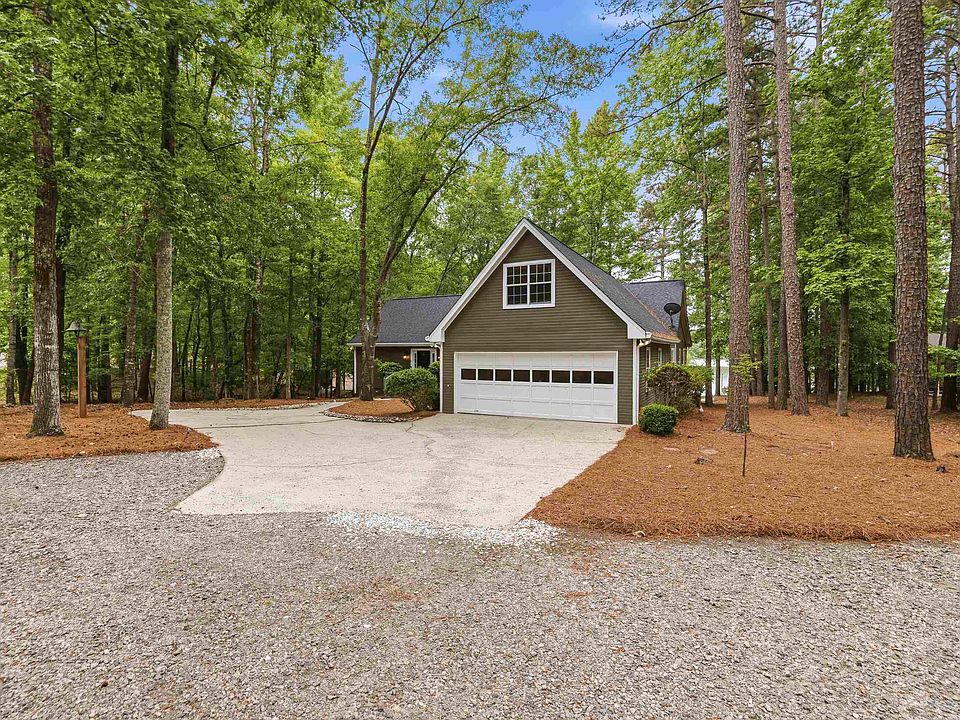 1st image of 1010 Holmes Dr