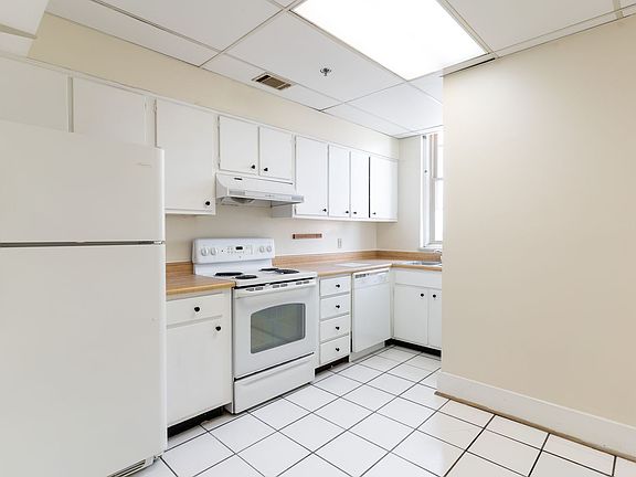 2nd image of 709 S 3rd St APT 812