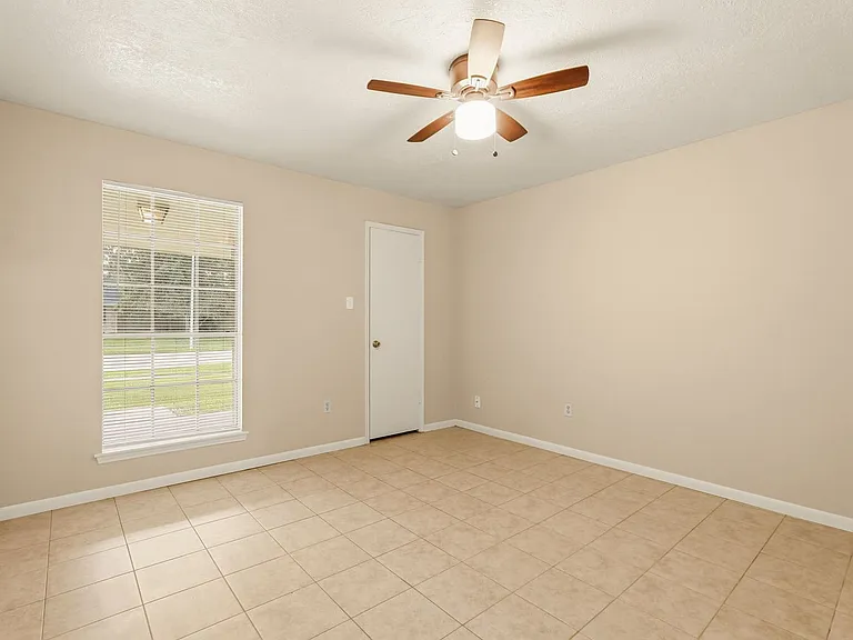 823 Red Rock Canyon Dr — Photo 17