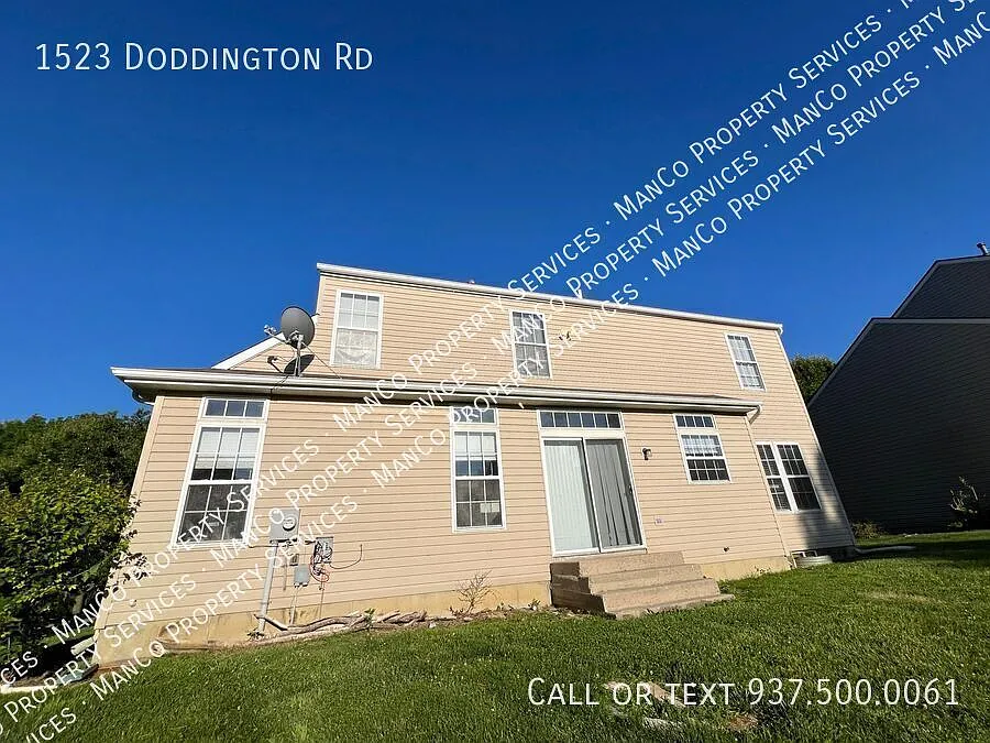 4 Bedroom 2.5 Bath at 1523 Doddington Rd. in Kettering, Ohio - First Month s Rent Free — Photo 3