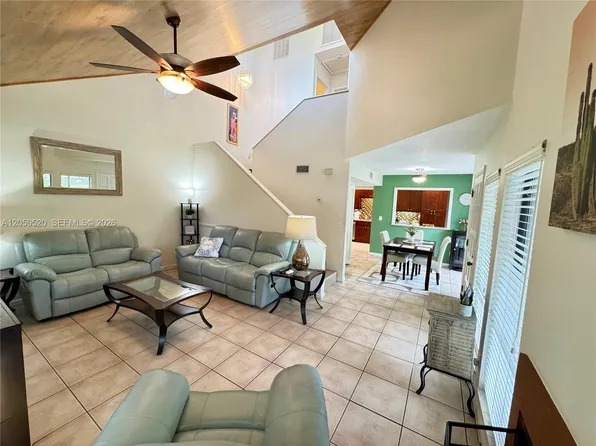 8707 Bardmoor Pl APT 101, Seminole, FL 33777