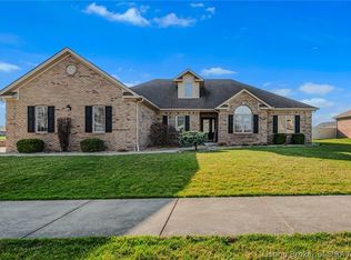 1984 Austin James Ln, Seymour, IN 47274