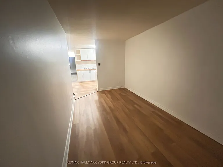 948 Lake Dr E #101 — Photo 9