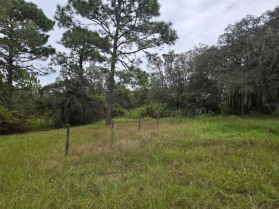 4th image of 6535 N EWOK POINT