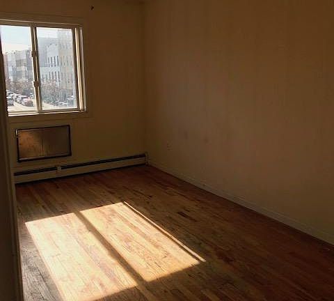 2nd image of 212 Troutman St