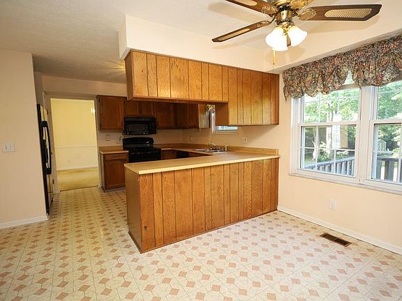 5th image of 1087 Muirfield Dr