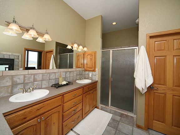 5th image of 4739 Valley Oak Dr
