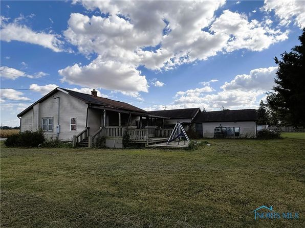 11725 Pemberville Rd, Bradner, OH 43406