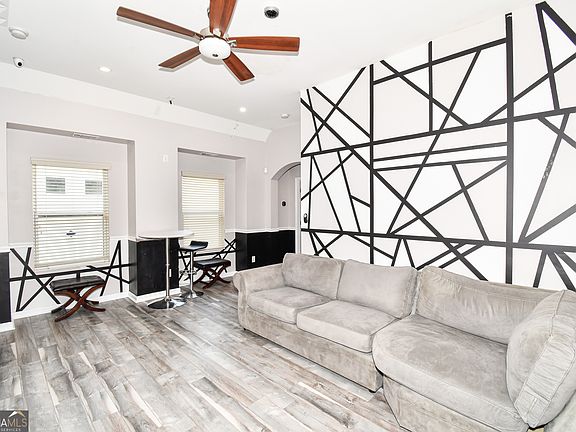 5th image of 562 Simonton Ridge Trl