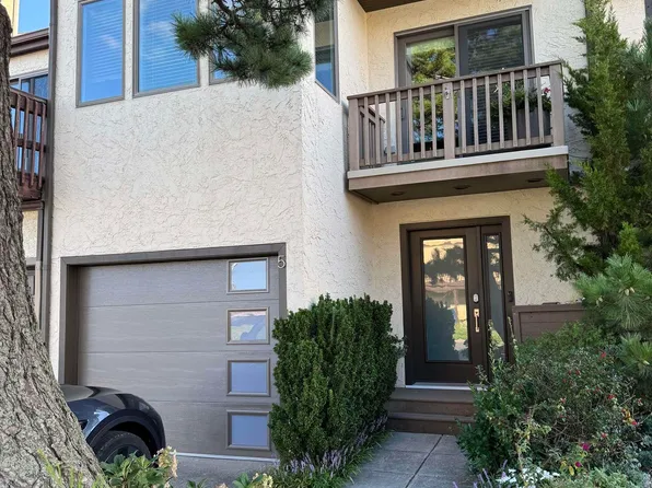 5 Beacon Ln, Brigantine, NJ 08203