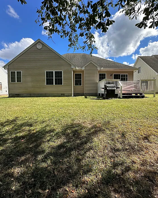 3 bed, 1472 sqft, $2,200 — Photo 3