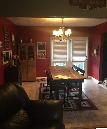 3rd image of 131 Oak Dr