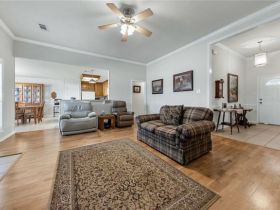 4th image of 2610 Colony Vista Dr