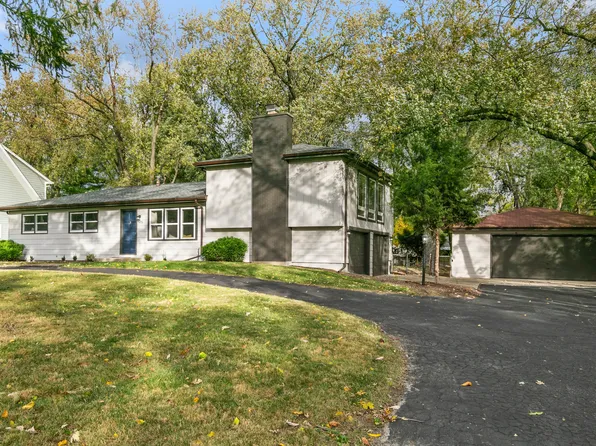 6275 Janes Ave, Downers Grove, IL 60516