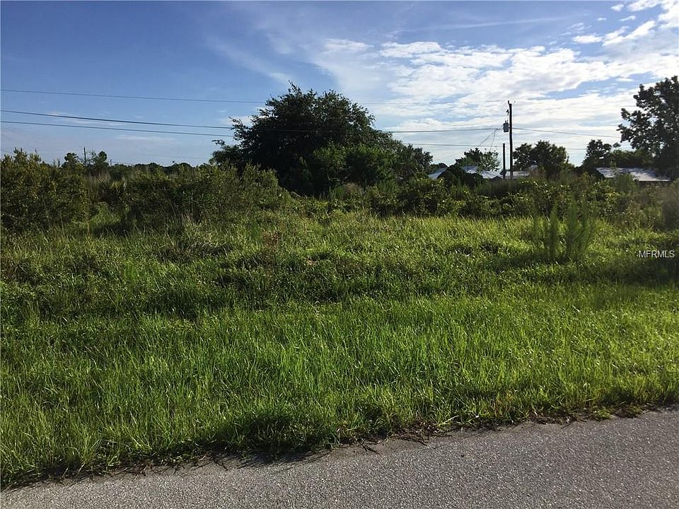 2nd image of 3410 Sarto Ln