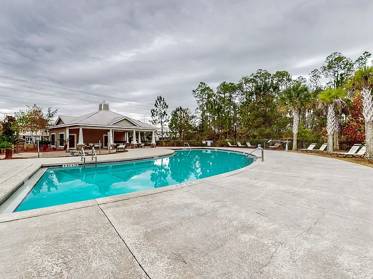 226 Date Palm Ln — Photo 33