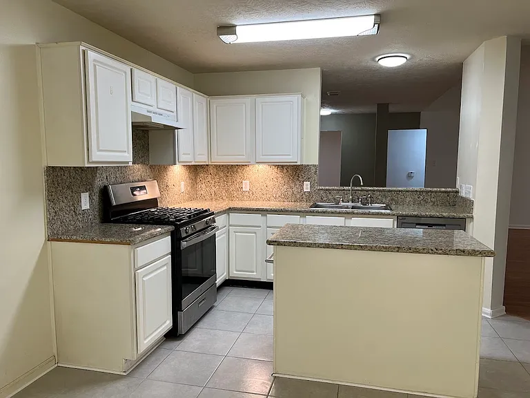 8859 Creek Willow Dr — Photo 10