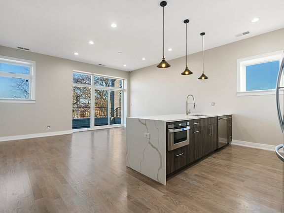2nd image of 2725 W Potomac Ave #1