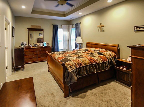 3rd image of 2805 Turfway Dr