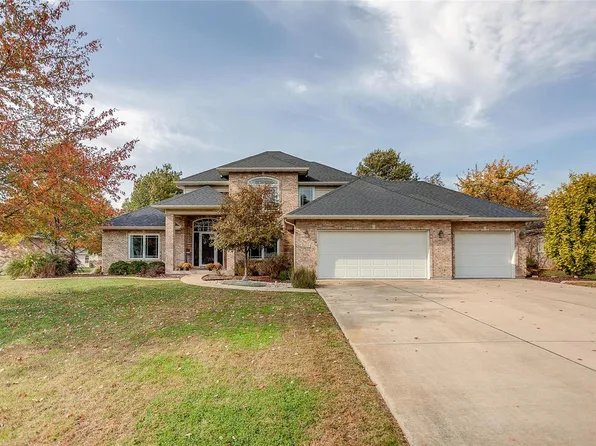 1727 Shadow Rdg, Columbia, IL 62236