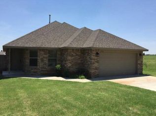 1916 E Lawter Rd, Weatherford, OK 73096