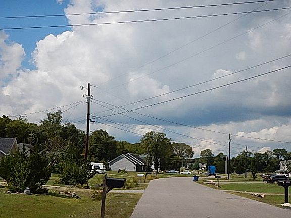 4th image of 516 Dorchester Dr