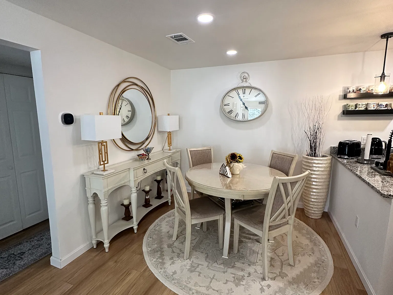 1 bed, 683 sqft, $2,250 — Photo 4