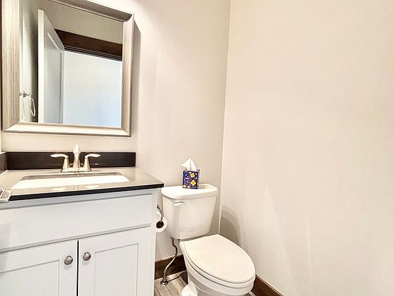 5th image of 1020 Baxter Creek Way Unit B
