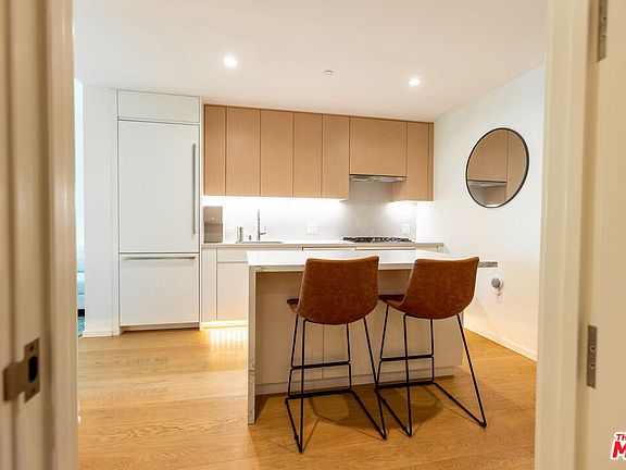 5th image of 877 S Francisco St #1210
