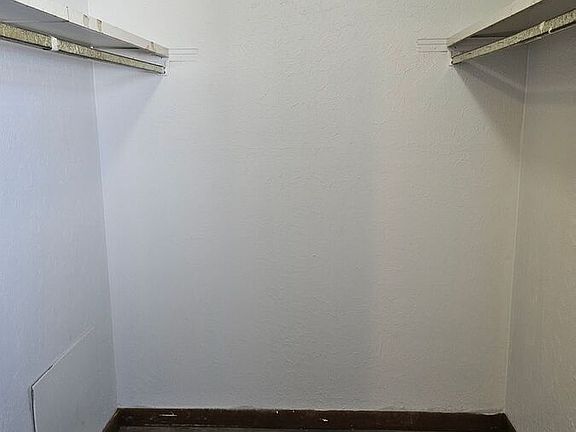 5th image of 812 15th Ave SW #7