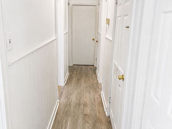 4th image of 266 Napier St