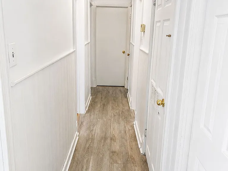 266 Napier St #MAIN — Photo 4