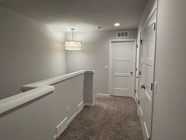 2504 Spark St — Photo 8