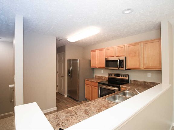 2nd image of 3208 Kildaire Dr