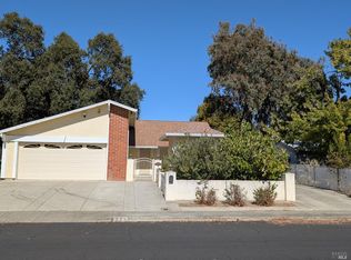 225 Woodhaven Drive, Vacaville, CA 95687