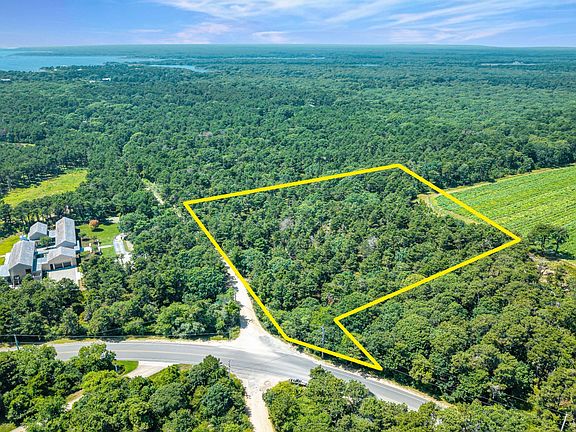 3rd image of 8 Turkeyland Cove Rd