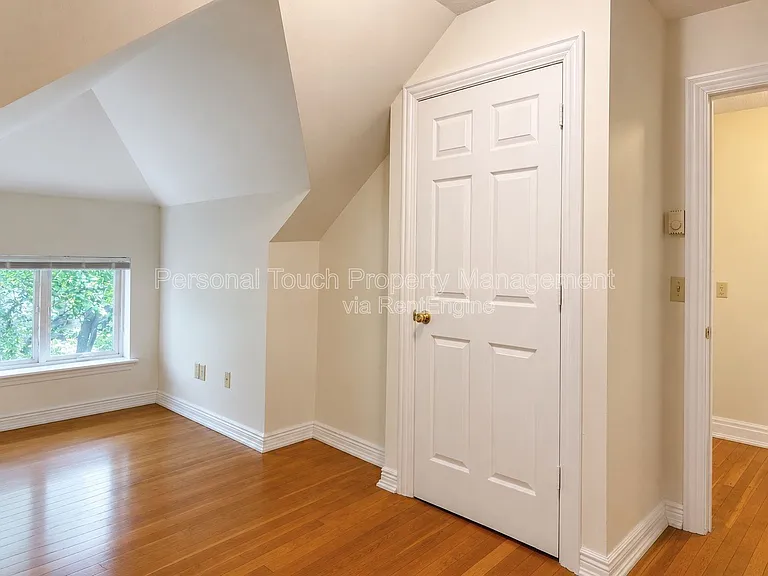 411 4th Ave S #3 — Photo 24