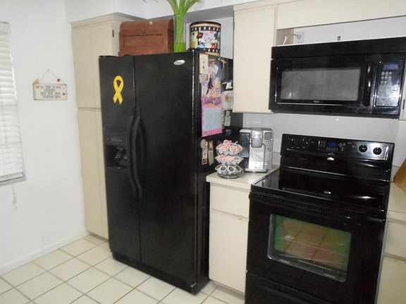 5th image of 11237 Bannock Ave