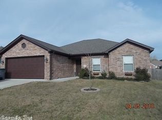 302 Merril Dr, Benton, AR 72015