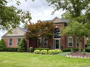48871 Manhattan Cir, Canton, MI 48188