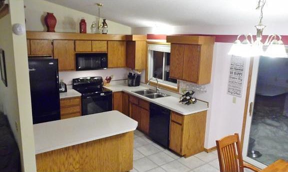 5th image of 9164 Yates Bay Ct N