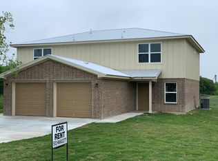 103 S Love Ave #A, Florence, TX 76527