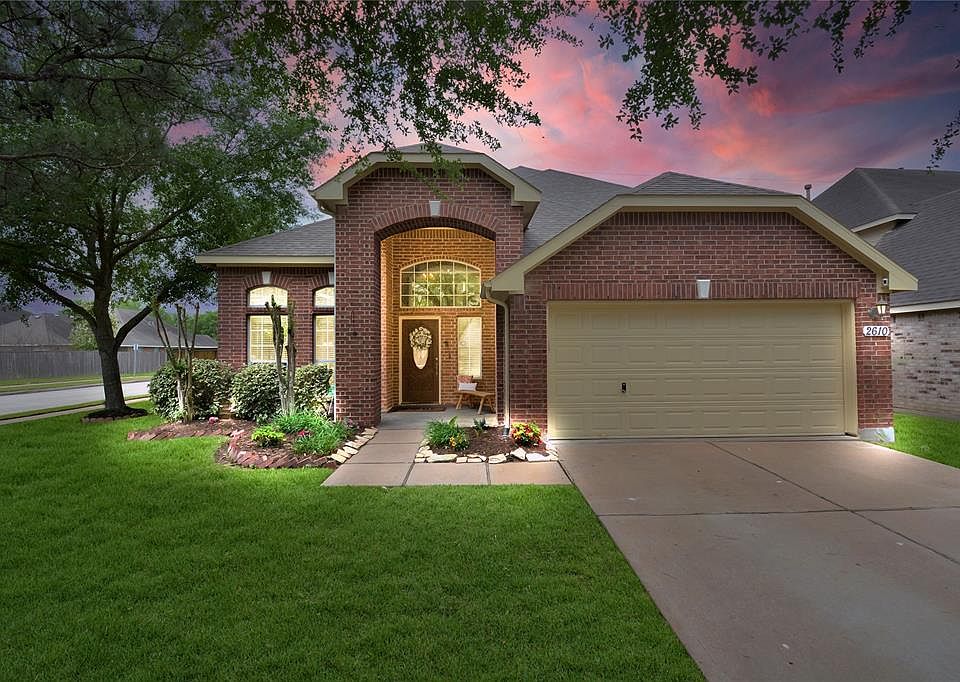 1st image of 2610 Tealview Ln