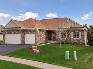 466 Canyon Blvd, Hudson, WI 54016