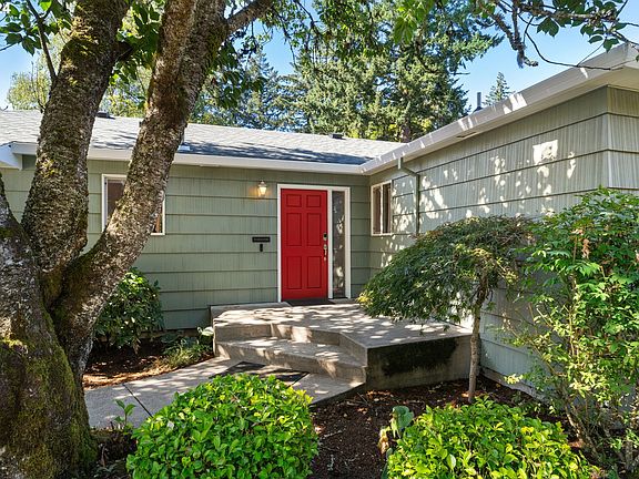 5th image of 3025 NE 1st Ct