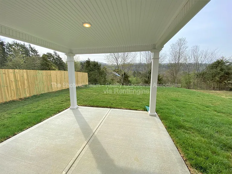 7852 Beeler Farms Ln — Photo 9