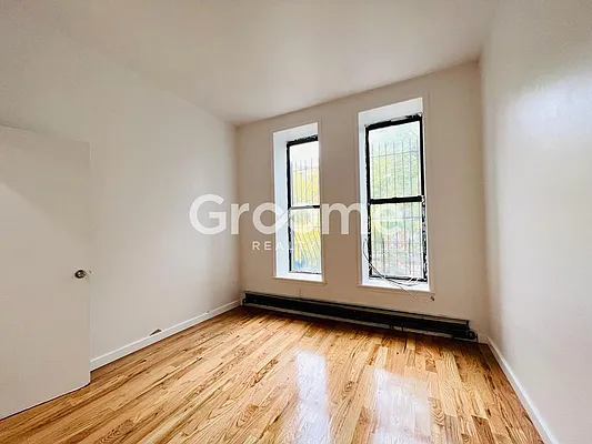 Rented by GROOME REALTY LLC | media 16