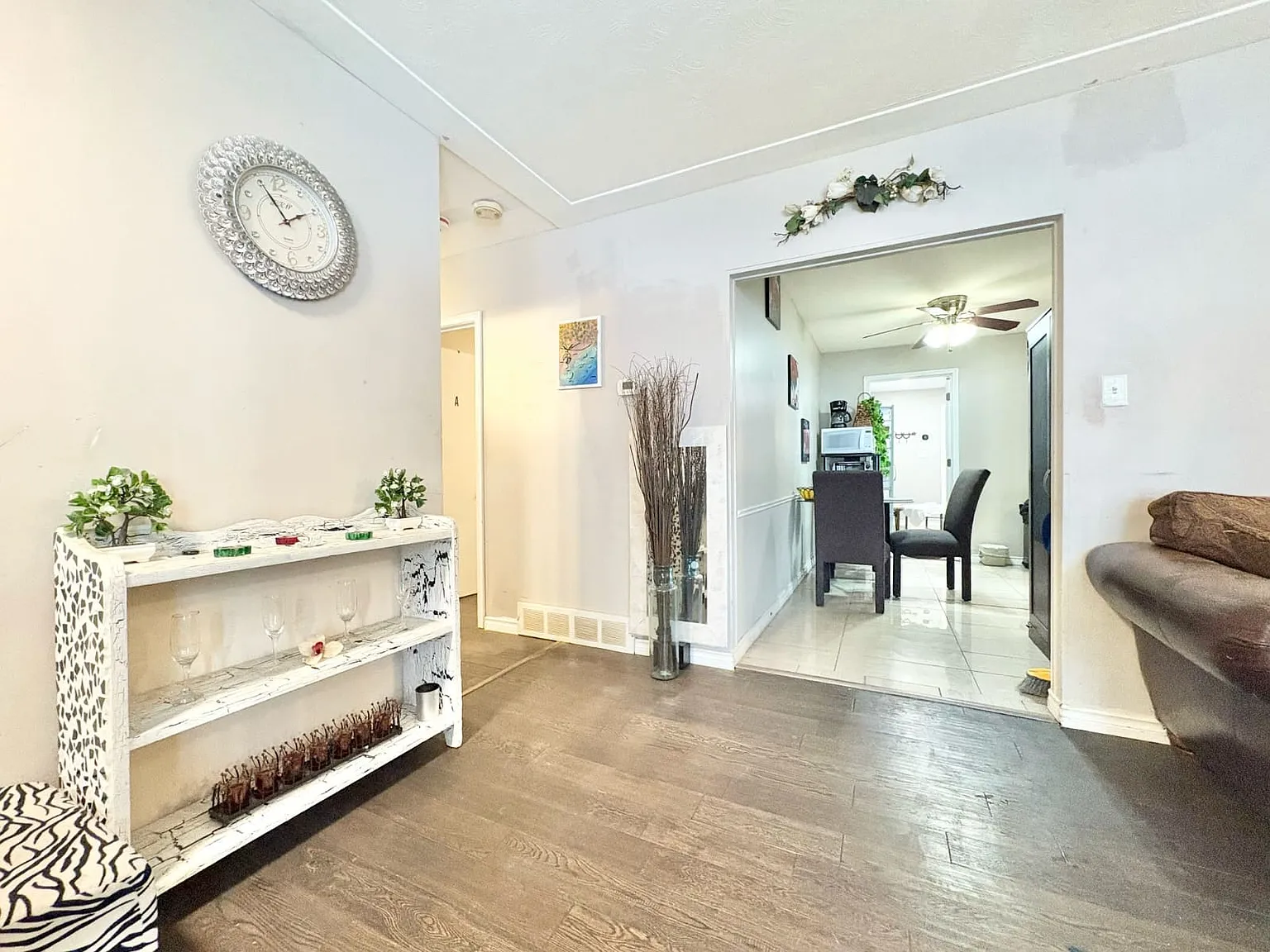 3 bed, 1.5 bath, 1000 sqft, $3,850 — Photo 4